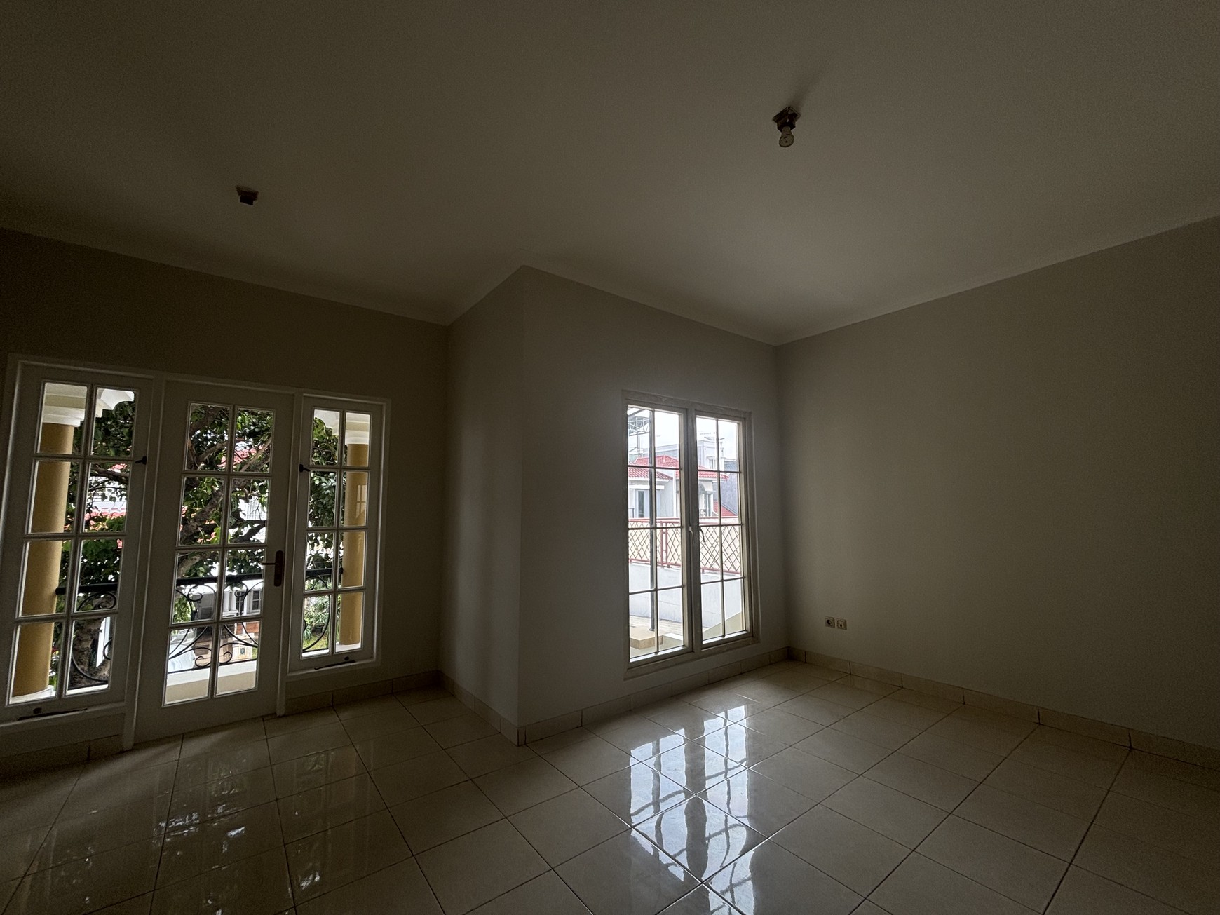 Rumah Kokoh 2 Lantai,  di Kota Wisata Cibubur 