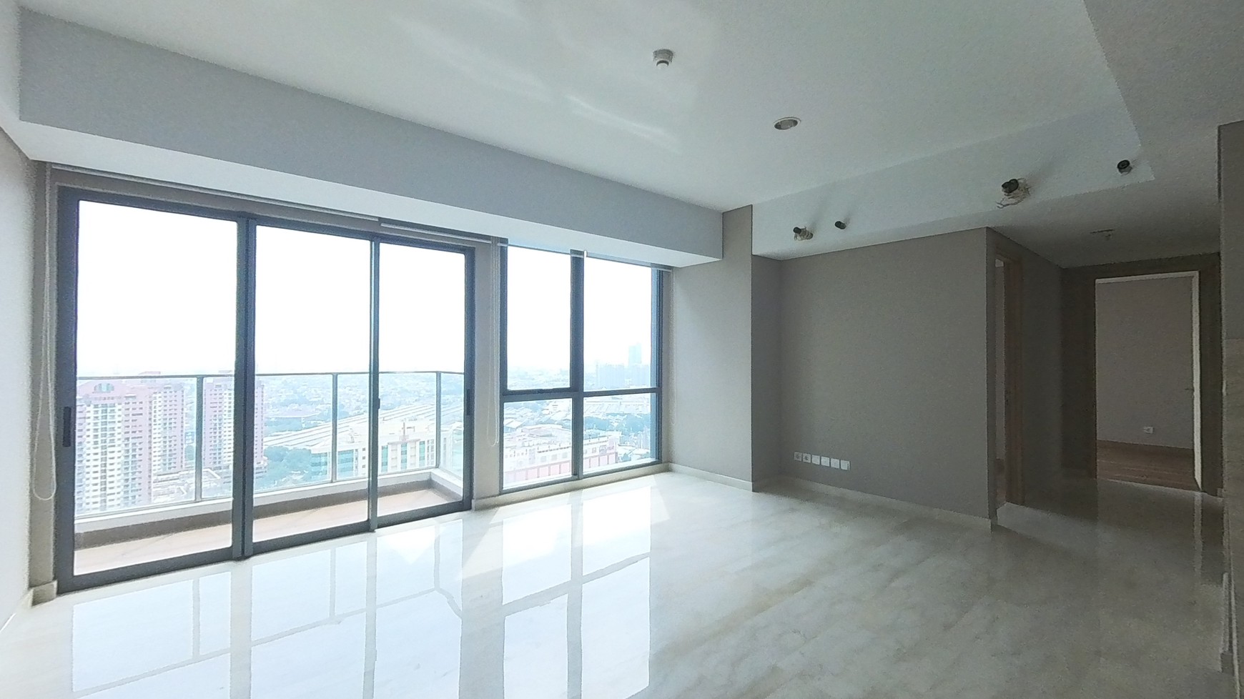 Apartemen Holland Village, private lift, baru, Jakarta Pusat