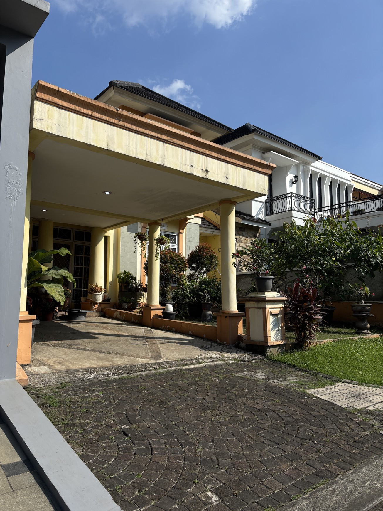 Termurah Rumah Kokoh 2 Lt  Siap Huni  di Kota Wisata Cibubur 