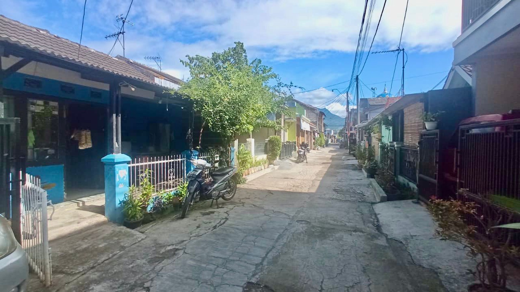 DIJUAL RUMAH MINIMALIS DI KAWASAN BANDUNG TIMUR LOKASI DEKAT  AKSES TOL