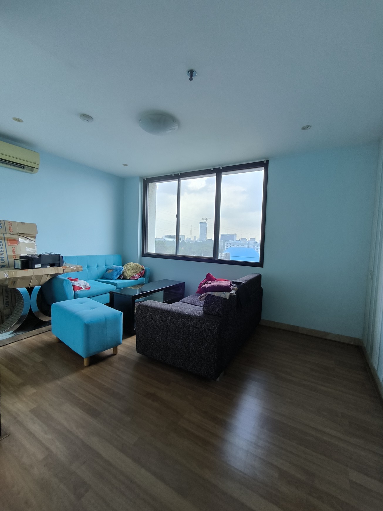Dijual unit Apartrmen Park Royal- Jl Gatot Subroto - Jakpus
