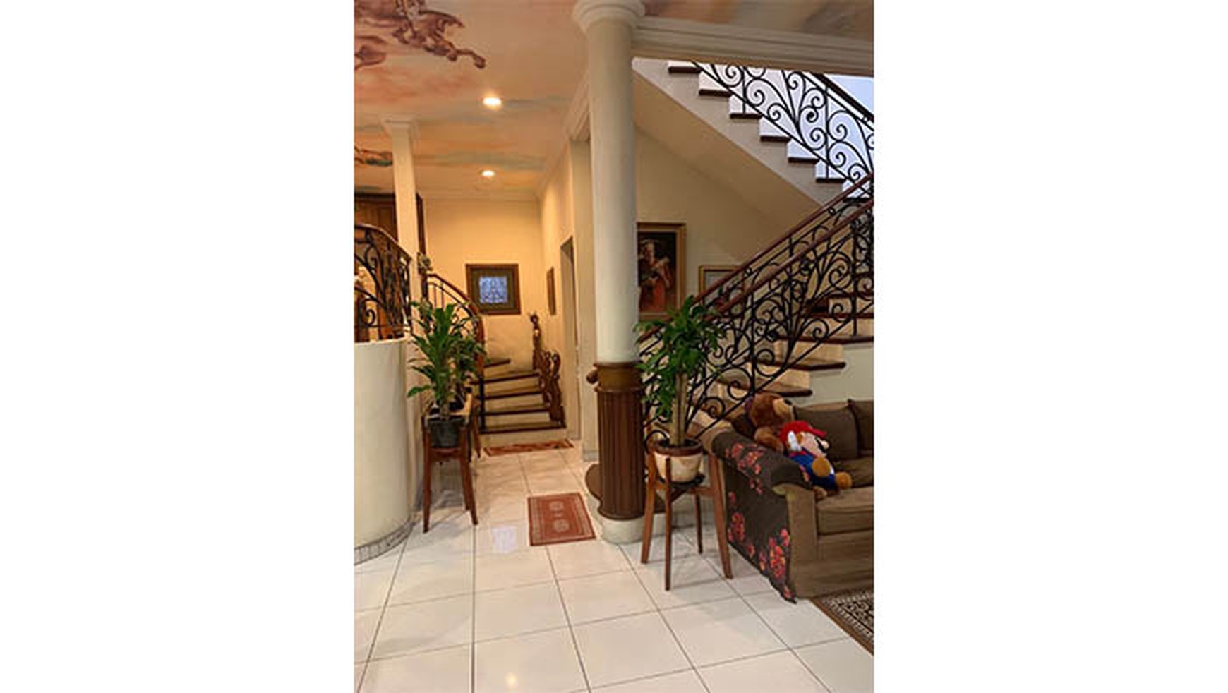 Rumah Hoek Gading Nirwana, Kelapa Gading Luas 332m2