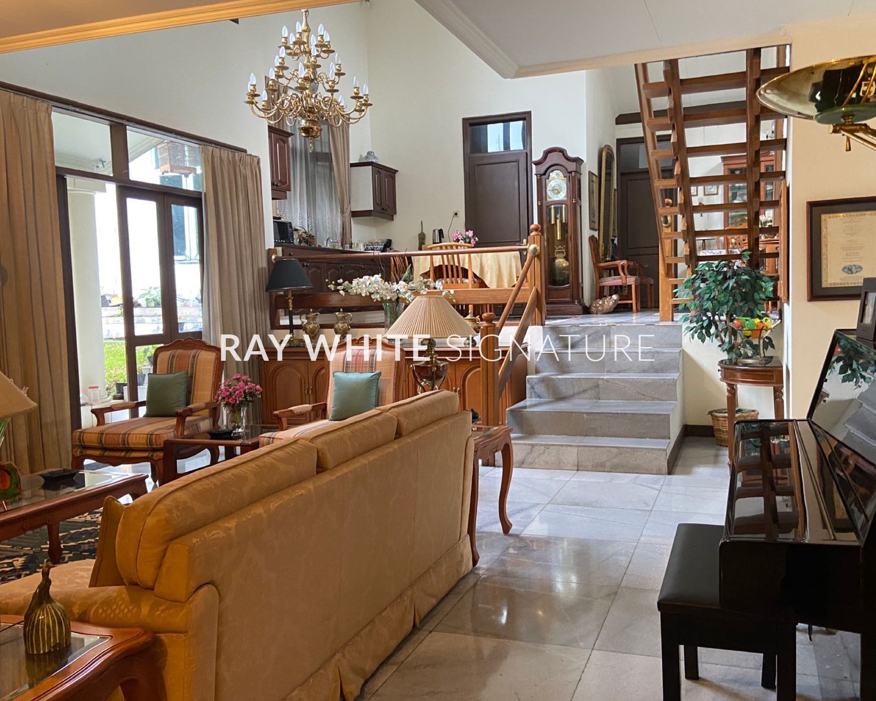 Dijual Rumah Strategis & untuk Usaha, Jl. Maribaya, Bandung
