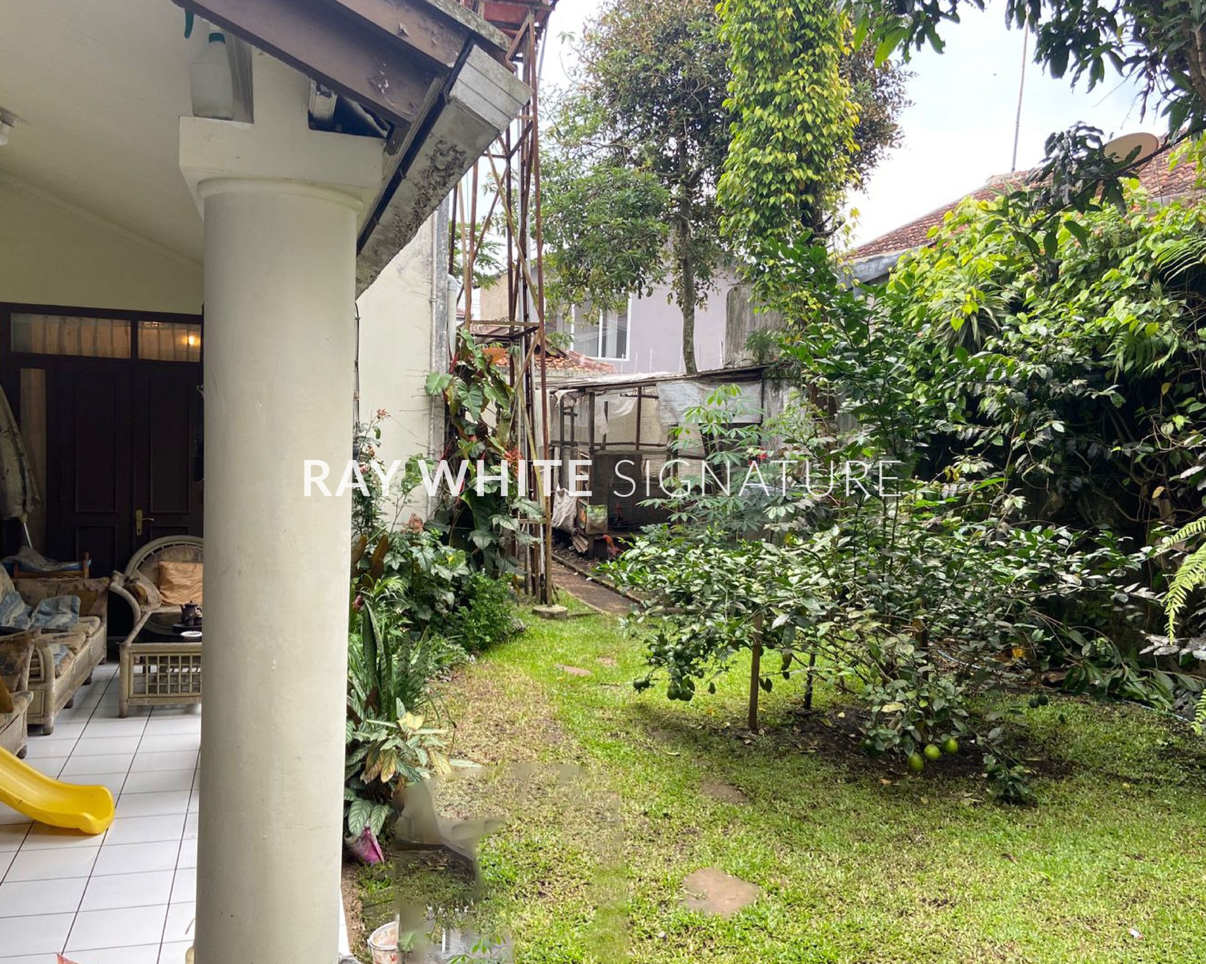 Dijual Rumah Strategis & untuk Usaha, Jl. Maribaya, Bandung
