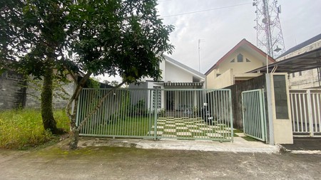 Rumah Minimalis Modern Cocok Untuk Homestay, Taman Agung Muntilan Magelang 