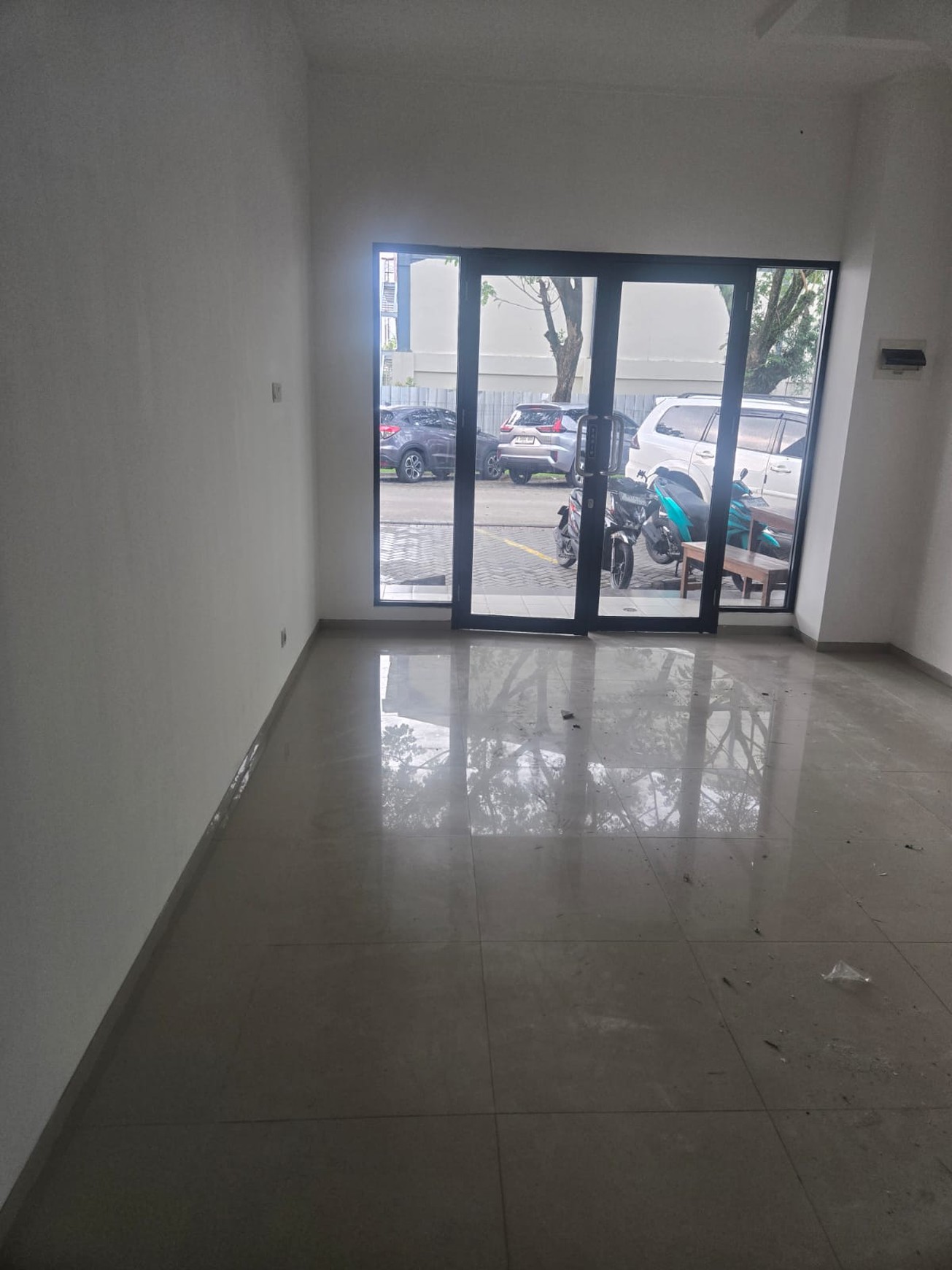 Ruko Siap Pakai dan Lokasi Strategis Pinggir Jalan Raya @Bintaro Sektor 9