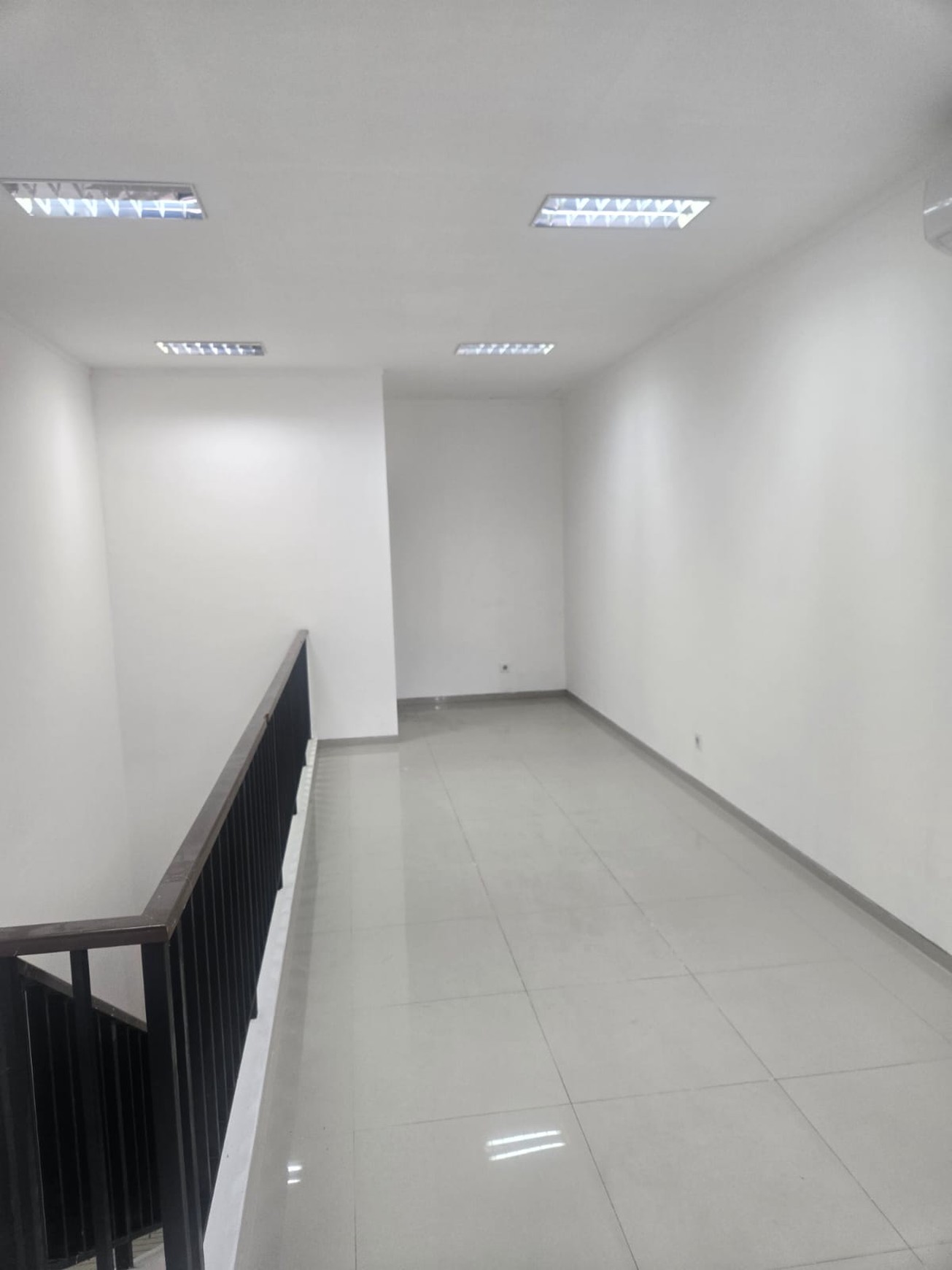 Ruko Siap Pakai dan Lokasi Strategis Pinggir Jalan Raya @Bintaro Sektor 9