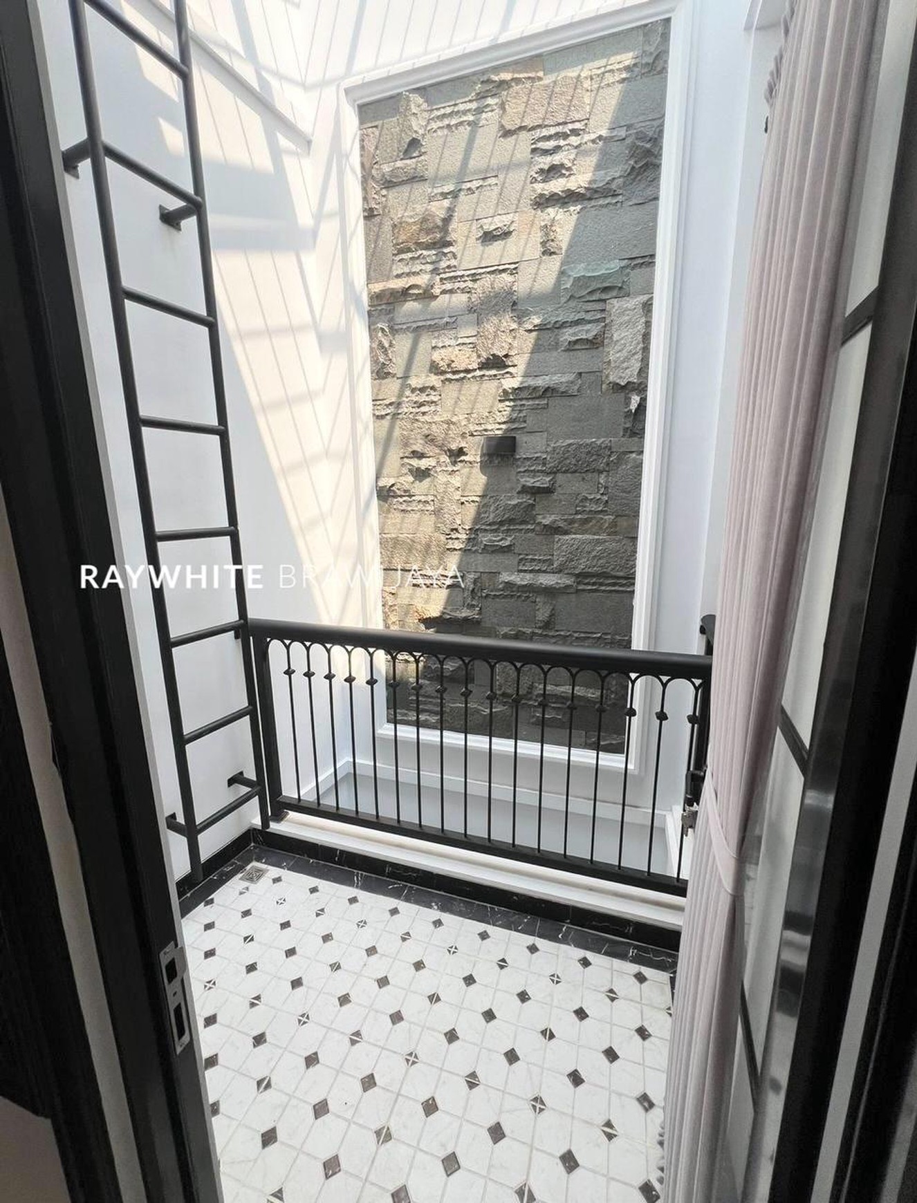 Rumah Baru Siap Huni Area Pejaten Jati Padang