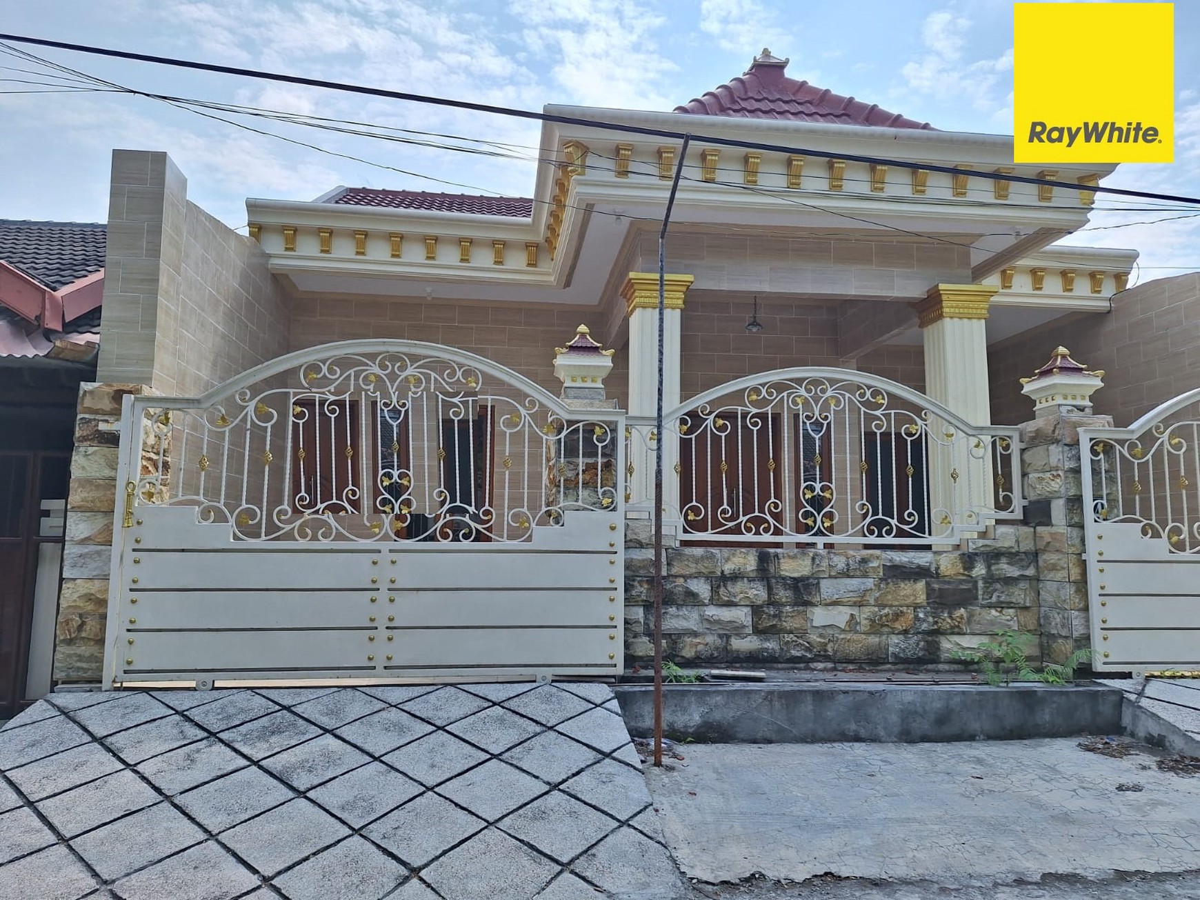 Disewakan Rumah di Rungkut Barata Surabaya