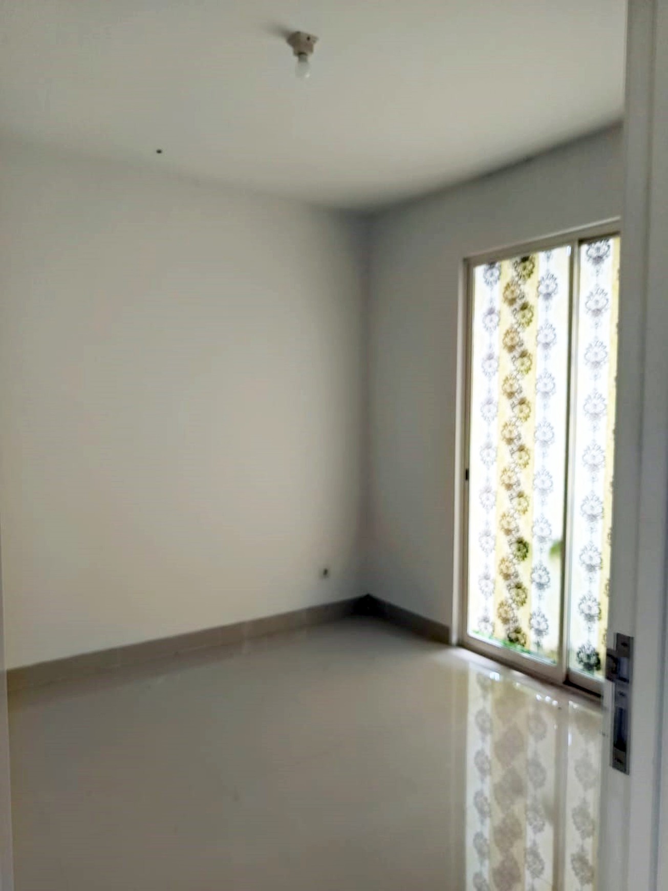 Rumah di Grand Harvest Cluster Belvoir Surabaya Barat, Minimalis, Baru Gress, Siap Huni !!