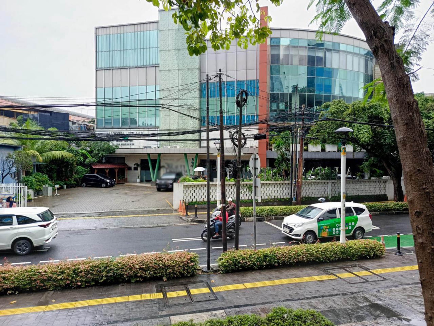 Perkantoran Gandeng Jl. Wahid Hasyim