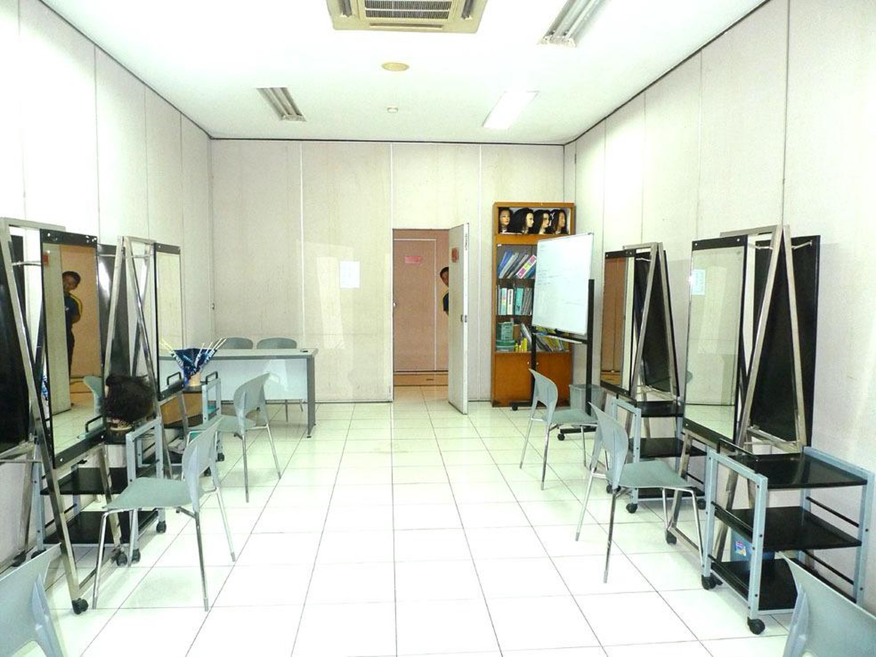 Perkantoran Gandeng Jl. Wahid Hasyim
