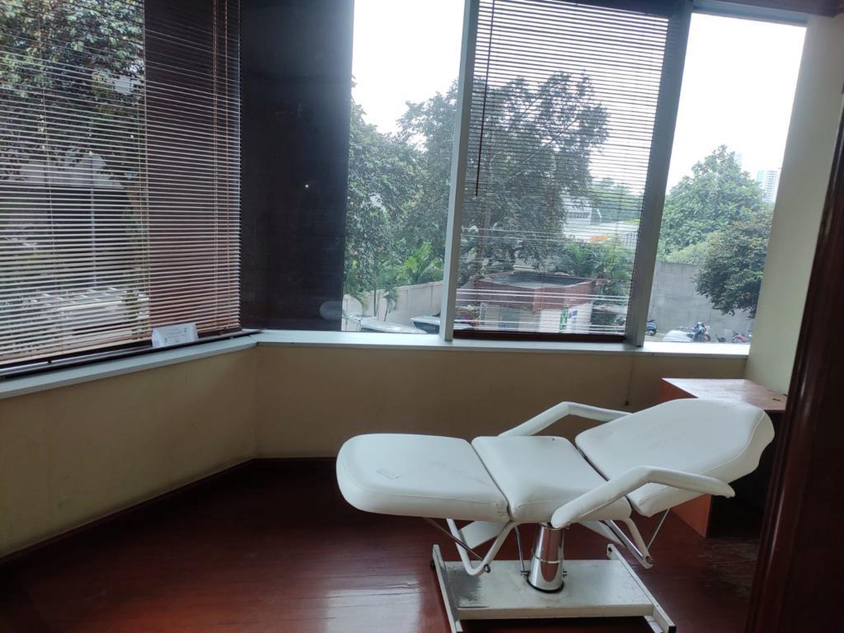 Perkantoran Graha Irama Building