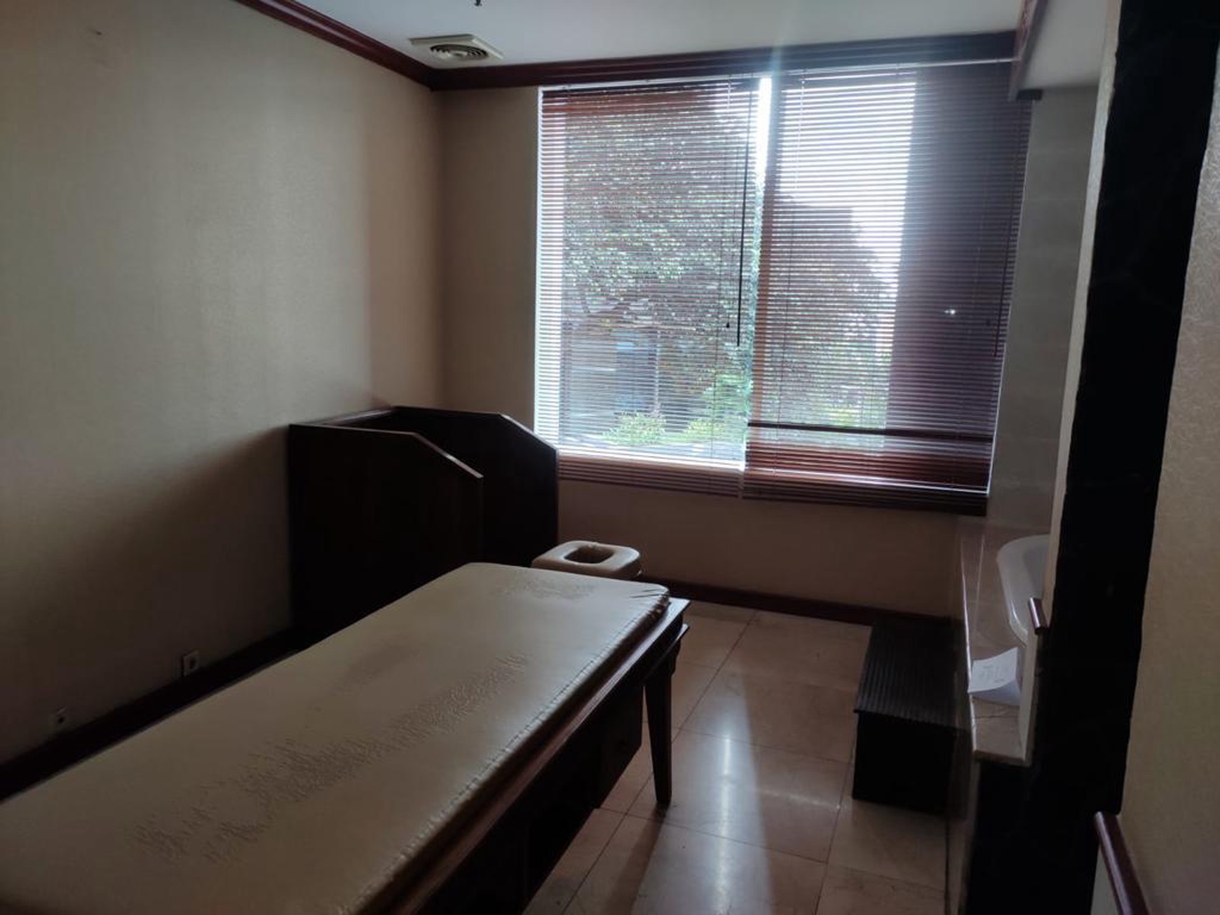 Perkantoran Graha Irama Building
