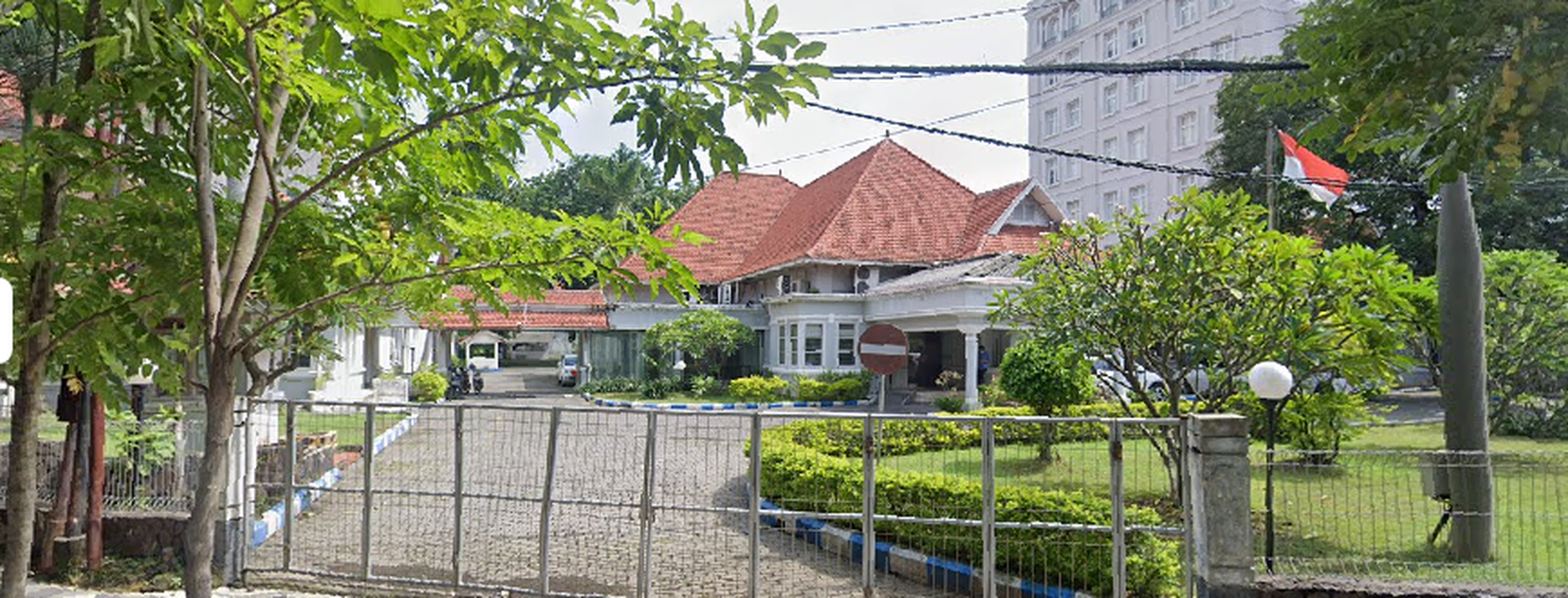 Tanah dan Bangunan Strategis dan Sangat Potensial di Jl. Darmo, Surabaya pusat kota raya Darmo, Surabaya pusat,Dekat tunjungan plaza surabaya pusat