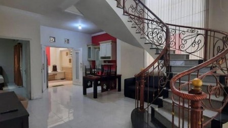 Disewakan Rumah Bagus Siap Huni Tenggilis Utara