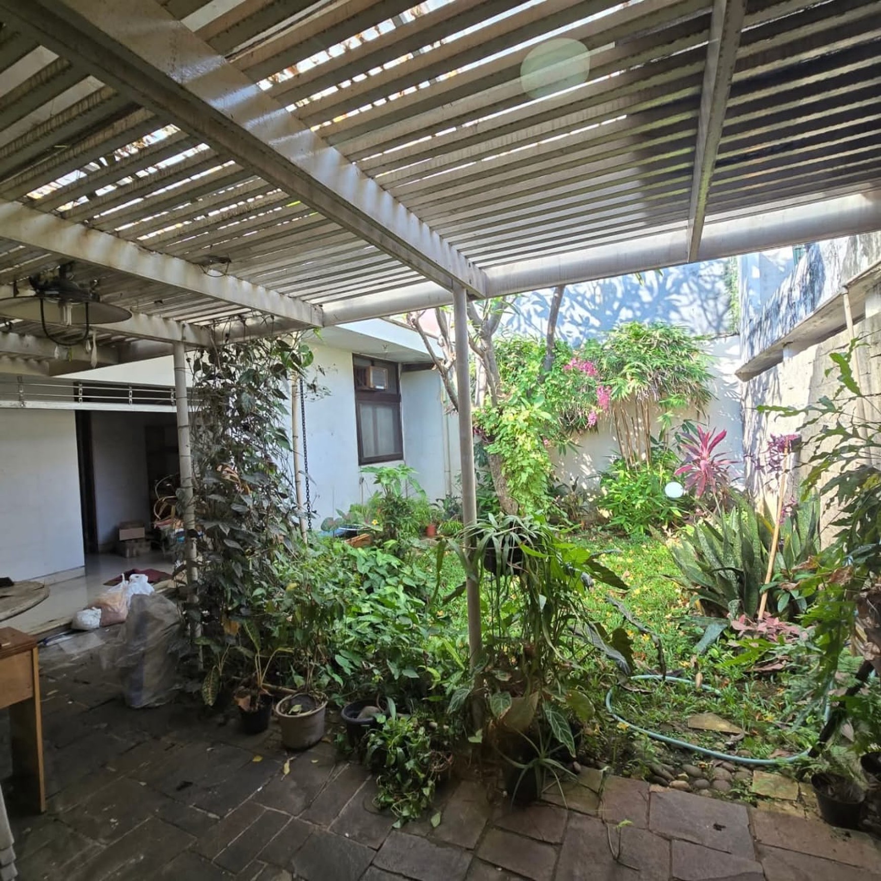 DIJUAL RUMAH HITUNG TANAH JALAN TEBET DALAM JAKARTA SELATAN