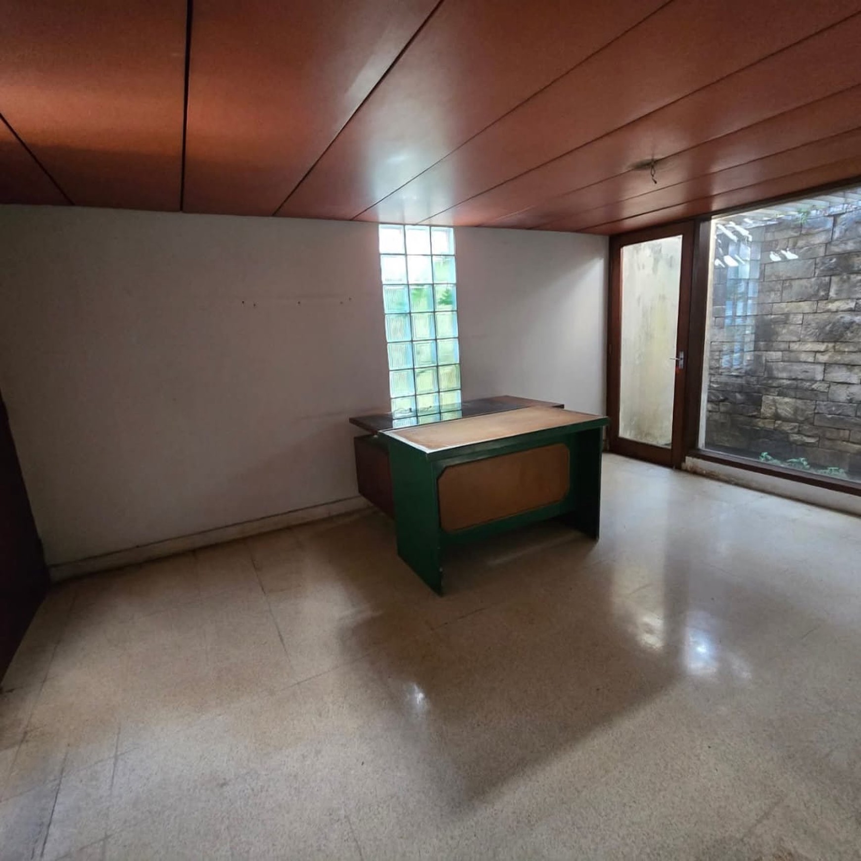 DIJUAL RUMAH HITUNG TANAH JALAN TEBET DALAM JAKARTA SELATAN