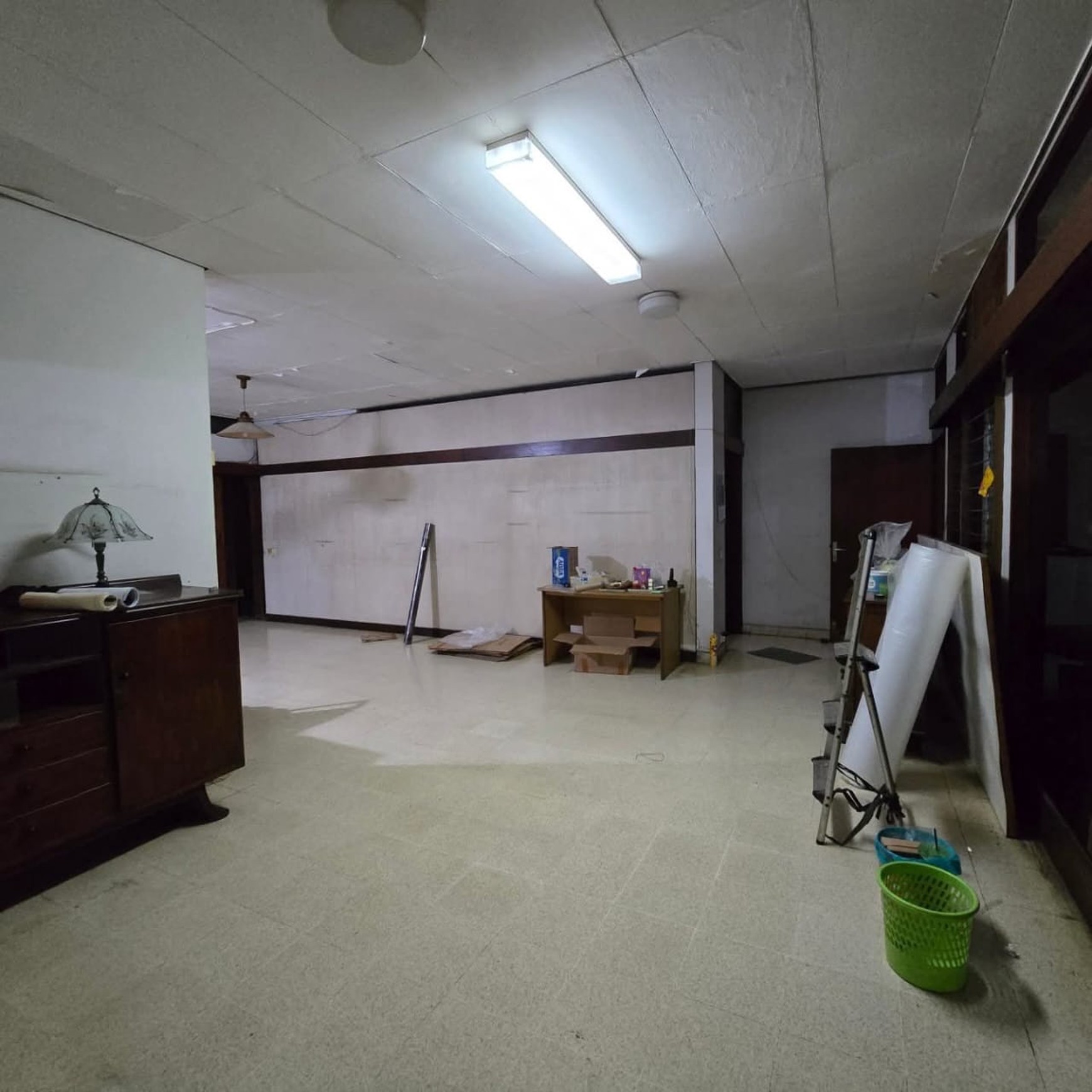 DIJUAL RUMAH HITUNG TANAH JALAN TEBET DALAM JAKARTA SELATAN