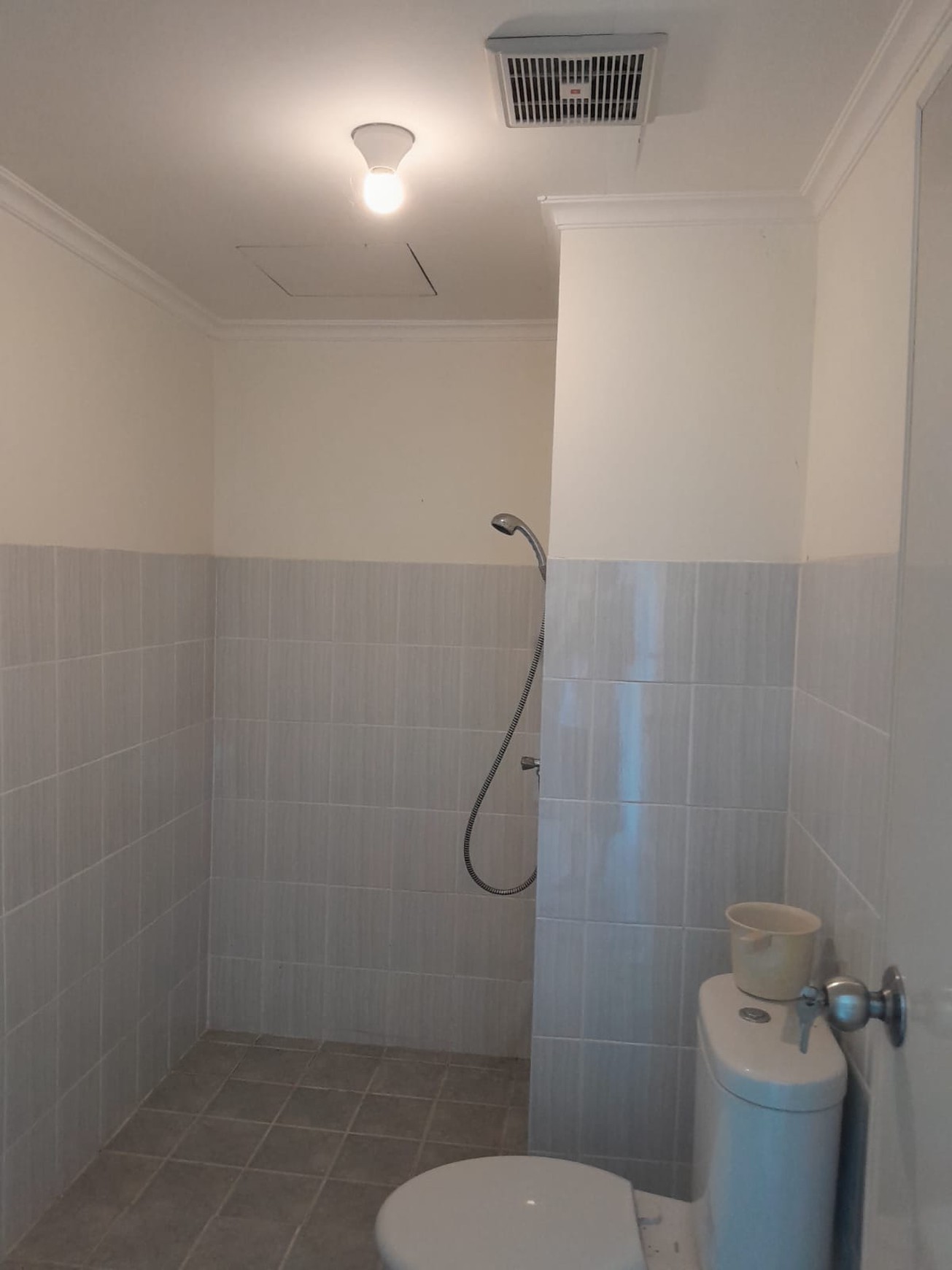 Dijual Apartement Cantik di Puncak Dharmahusada Surabaya