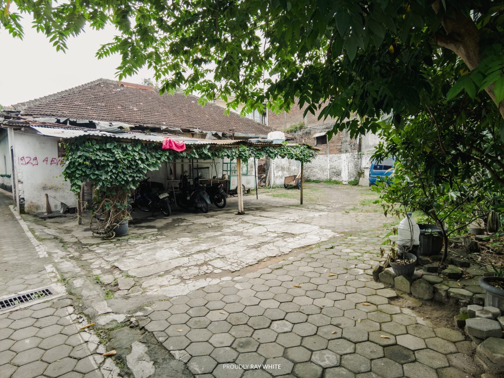 Tanah Bonus Bangunan 616 Meter Persegi Lokasi Dekat Wisata Tengah Kota Yogyakarta, Ngampilan Yogyakarta.