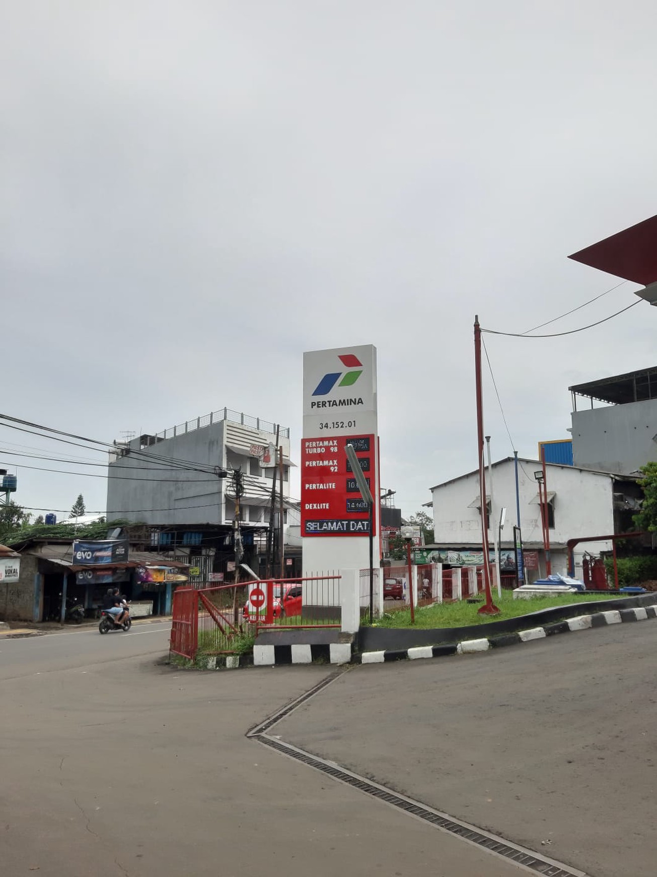 Ruang Usaha Lokasi Strategis Pinggir Jalan Raya @Pondok Indah, Jakarta Selatan