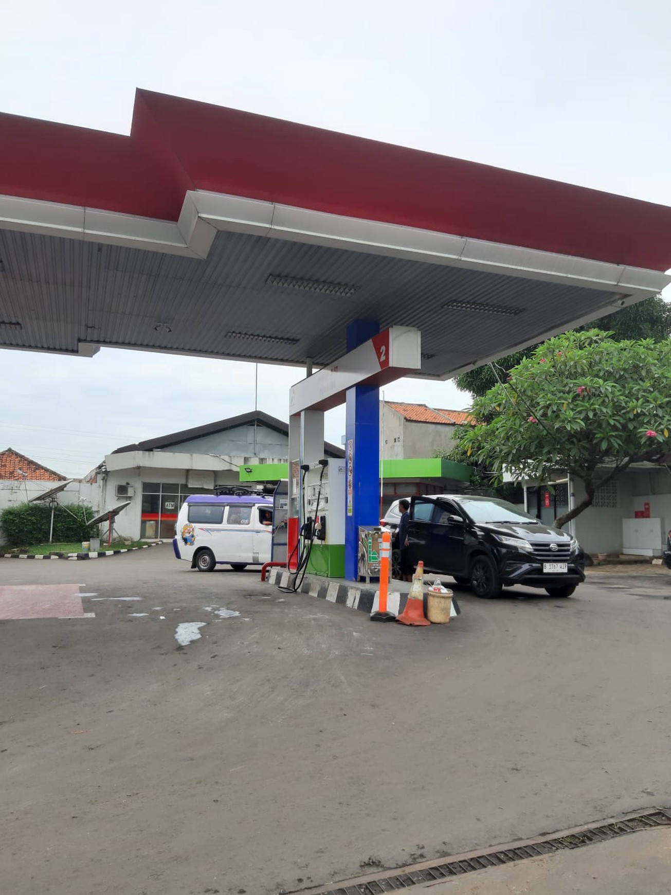 Ruang Usaha Lokasi Strategis Pinggir Jalan Raya @Pondok Indah, Jakarta Selatan
