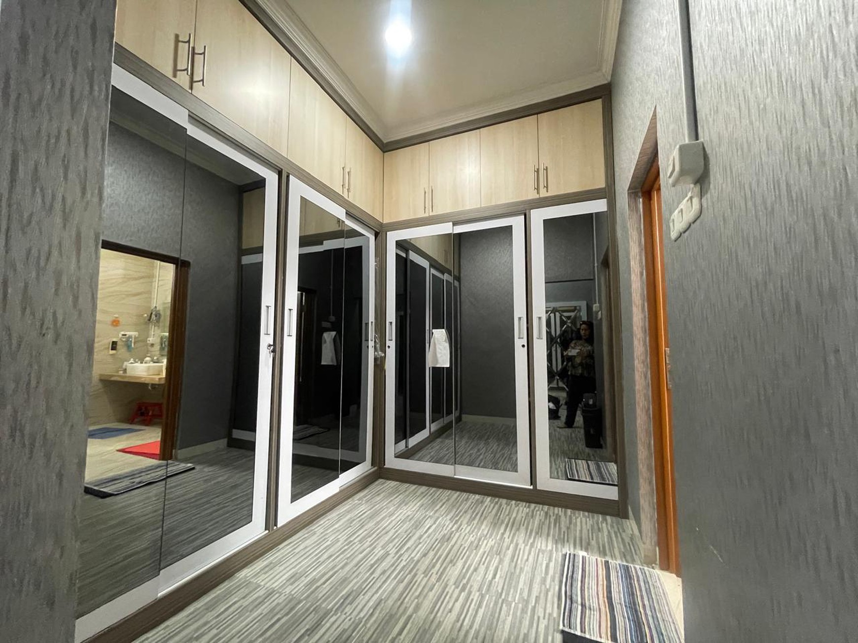 Rumah siap huni nyaman asri 
