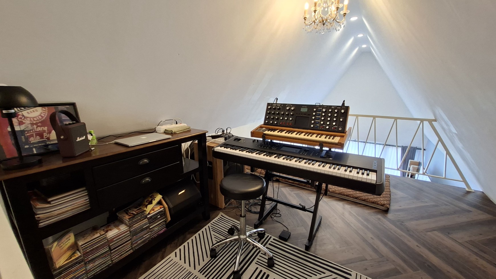 DIJUAL: Rumah Cantik Modern Minimalis di Warung Jati, Jatipadang, Jak-Sel