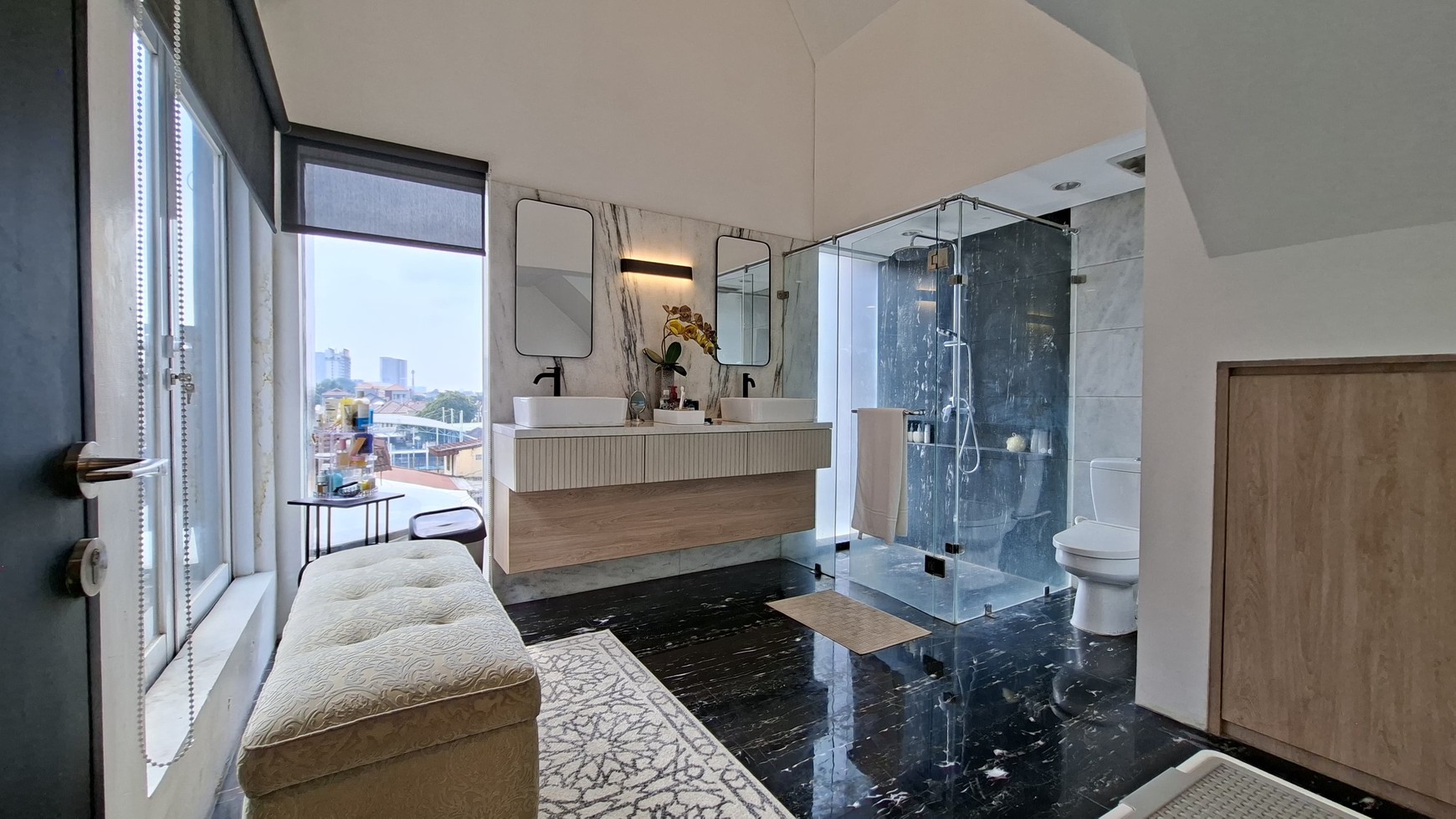 DIJUAL: Rumah Cantik Modern Minimalis di Warung Jati, Jatipadang, Jak-Sel