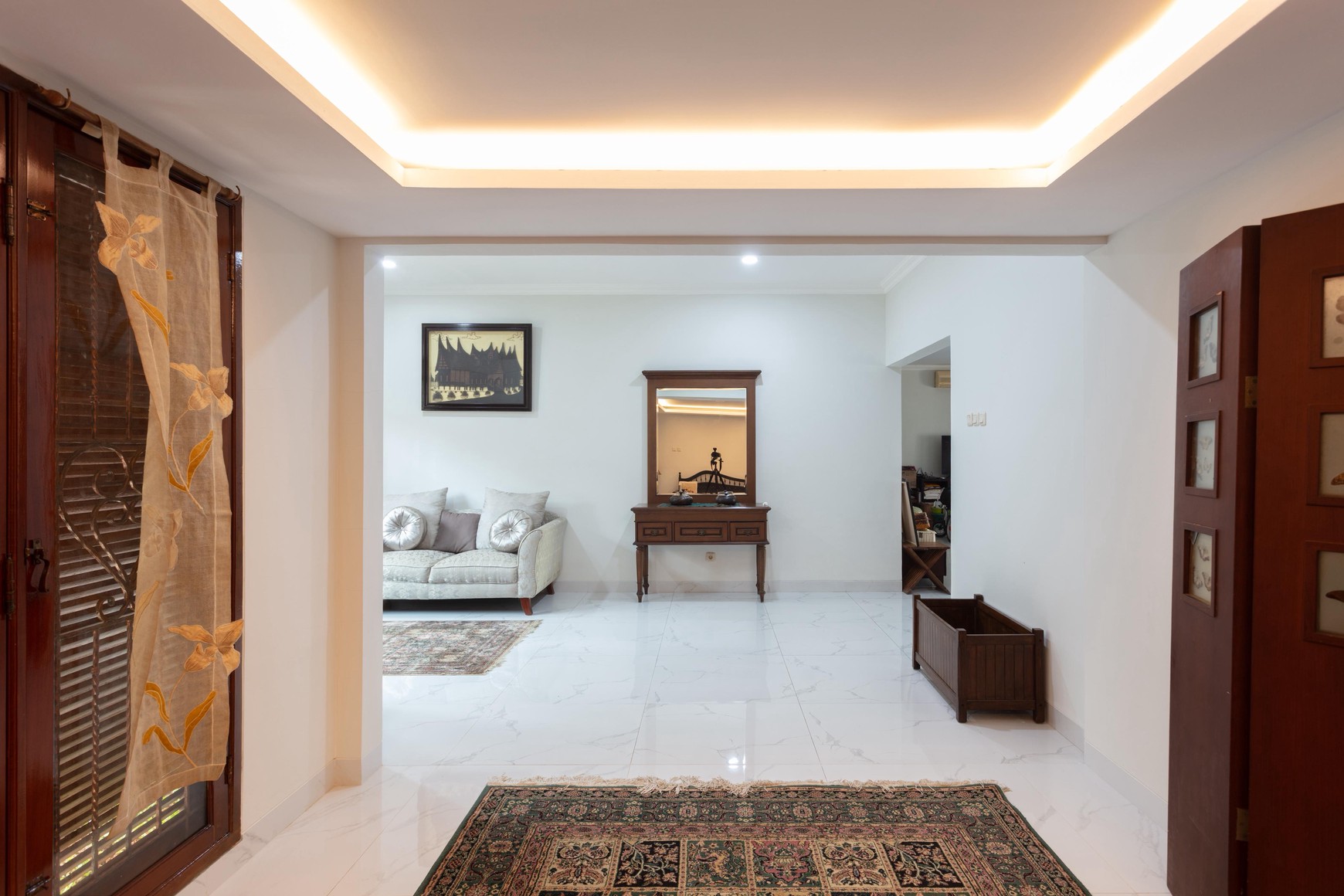 Rumah di Kebayoran Baru Jakarta Selatan Luas Semi Furnished 2 Lantai SHM