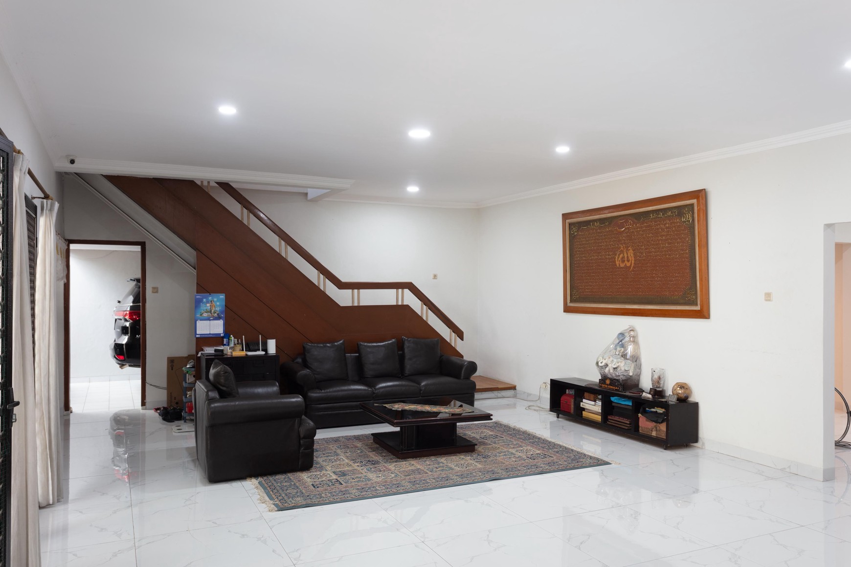 Rumah di Kebayoran Baru Jakarta Selatan Luas Semi Furnished 2 Lantai SHM