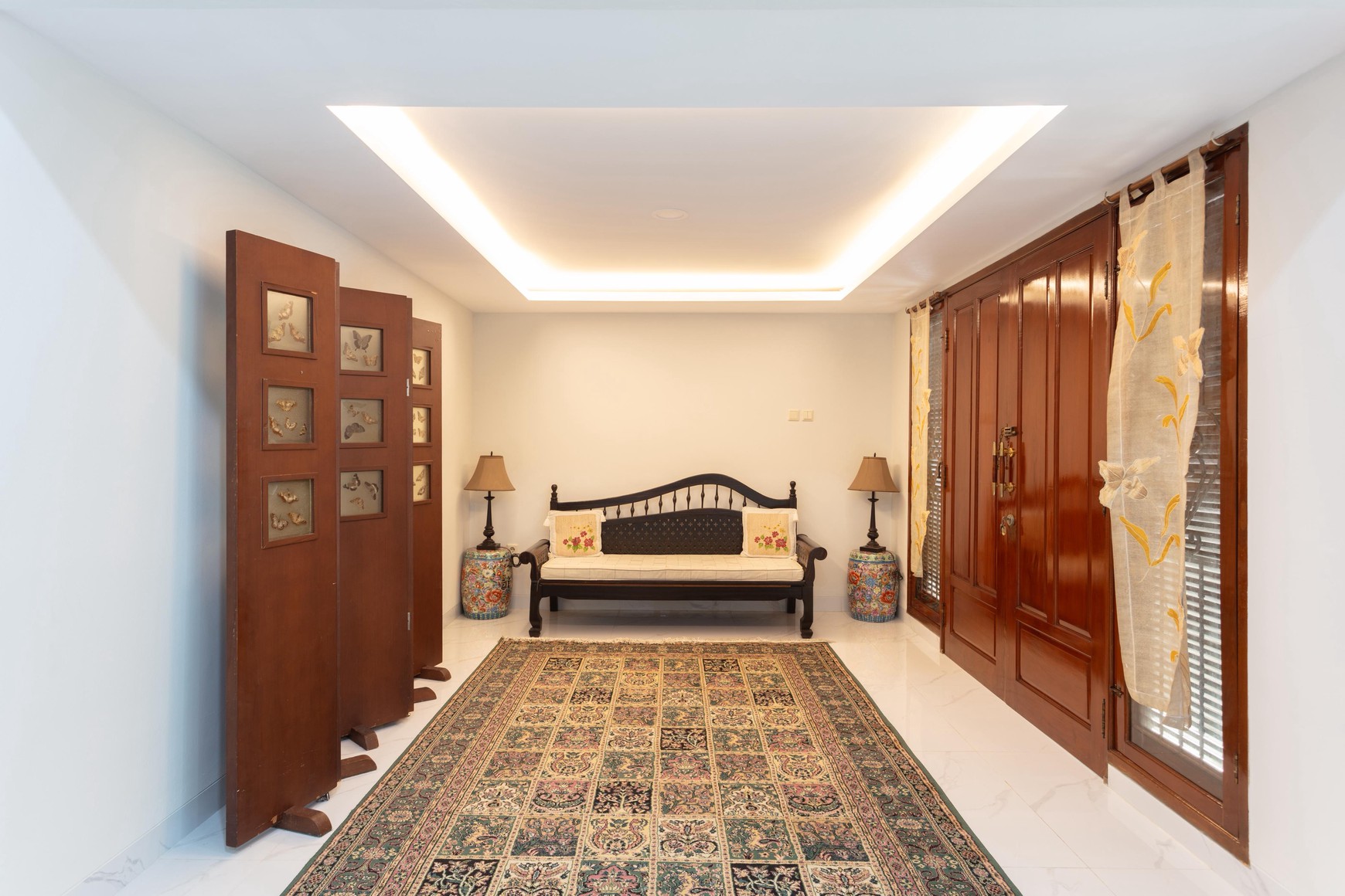 Rumah di Kebayoran Baru Jakarta Selatan Luas Semi Furnished 2 Lantai SHM