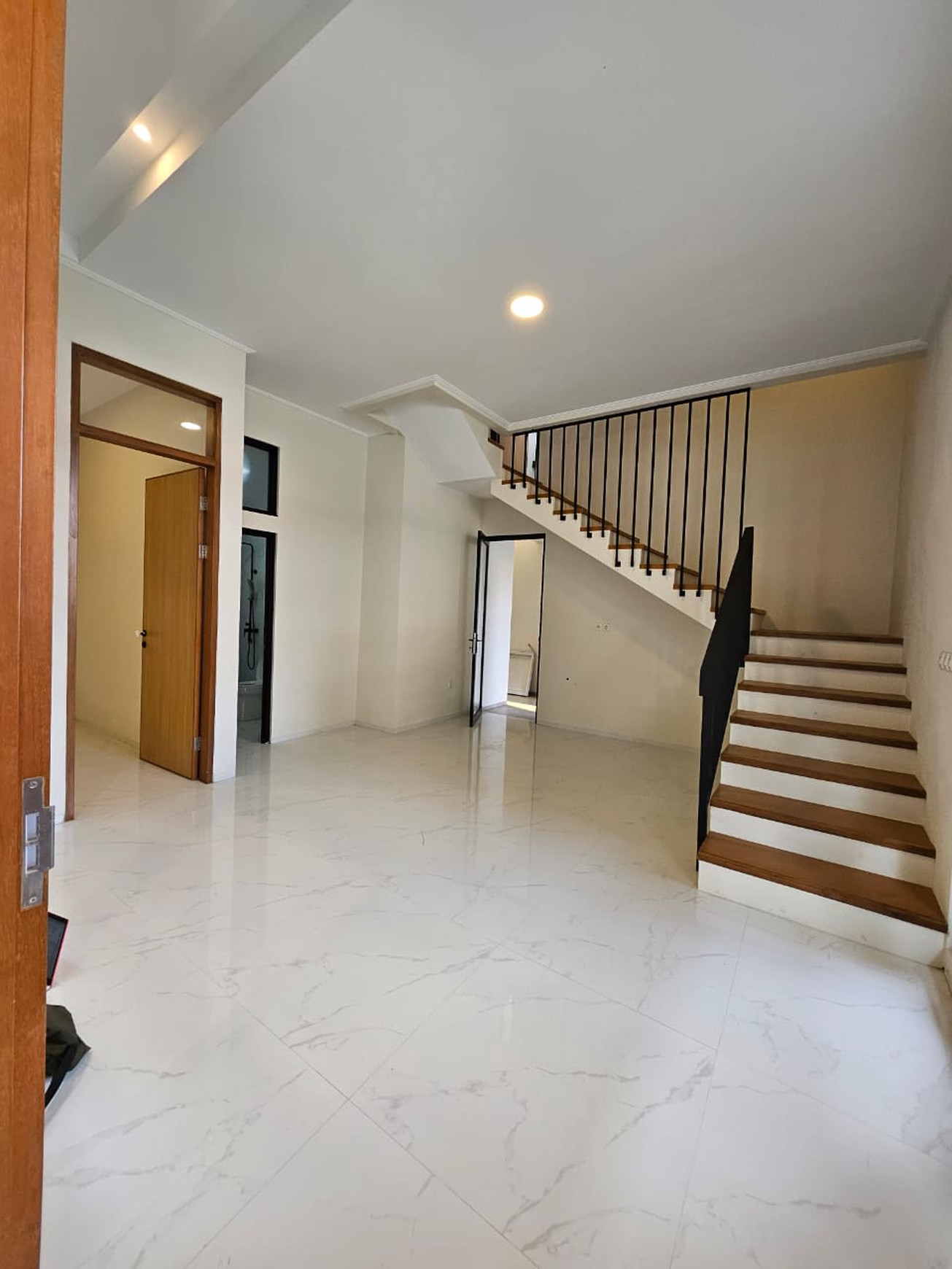 Rumah Di Bandung 2 Lantai Sudah SHM Siap Huni