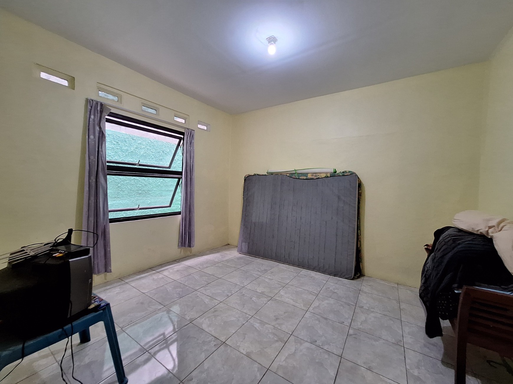 Bintaro taman mangu indah rumah 2 lantai dalam komplek