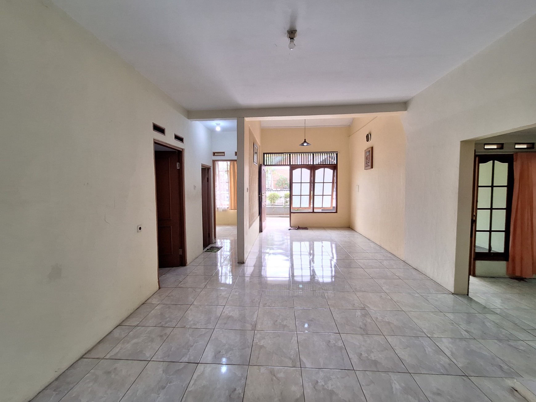 Bintaro taman mangu indah rumah 2 lantai dalam komplek