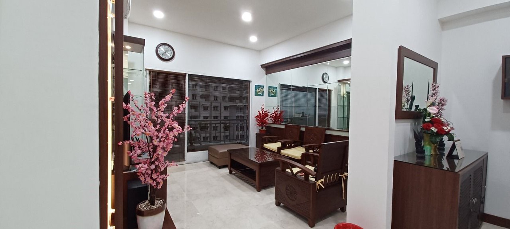 DI JUAL APARTEMEN DI LEBAK BULUS POINS SQUARE 3 KT/2KM 2.8M(NEGO)