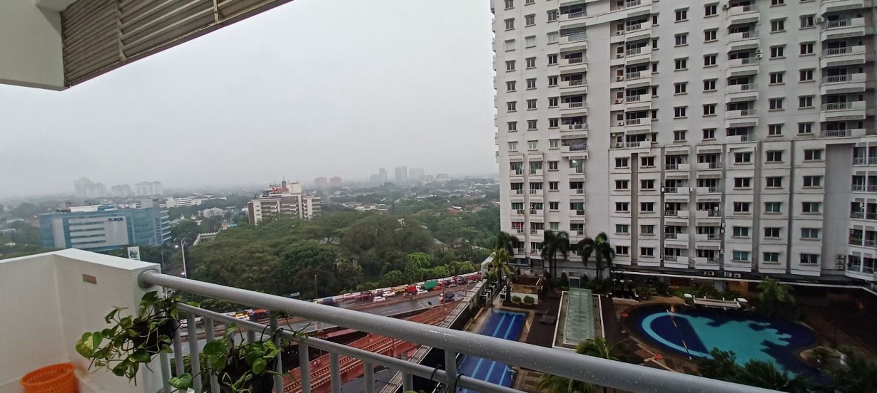 DI JUAL APARTEMEN DI LEBAK BULUS POINS SQUARE 3 KT/2KM 2.8M(NEGO)