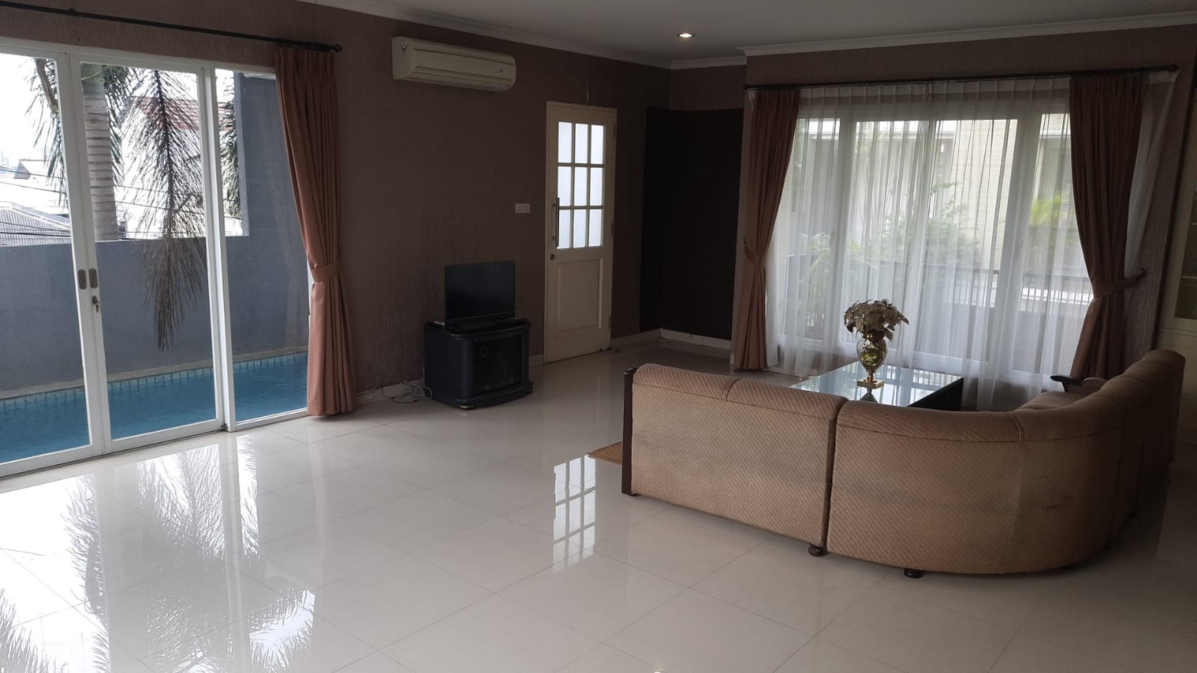 Rumah minimalis cluster pekayon pejaten barat jakarta selatan 