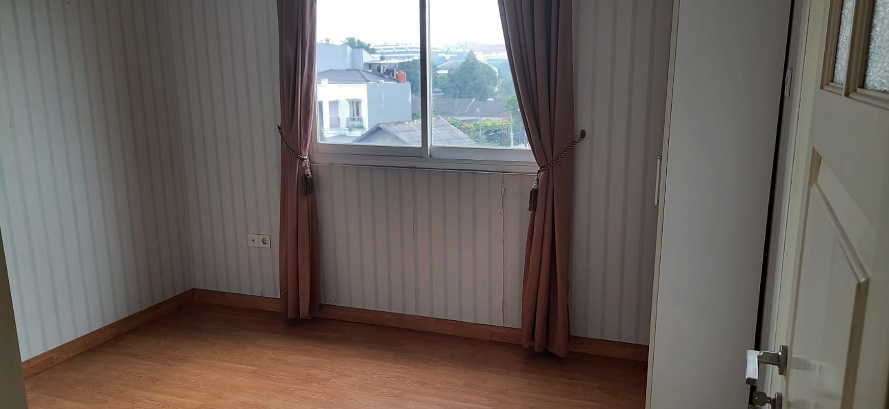 Rumah minimalis cluster pekayon pejaten barat jakarta selatan 