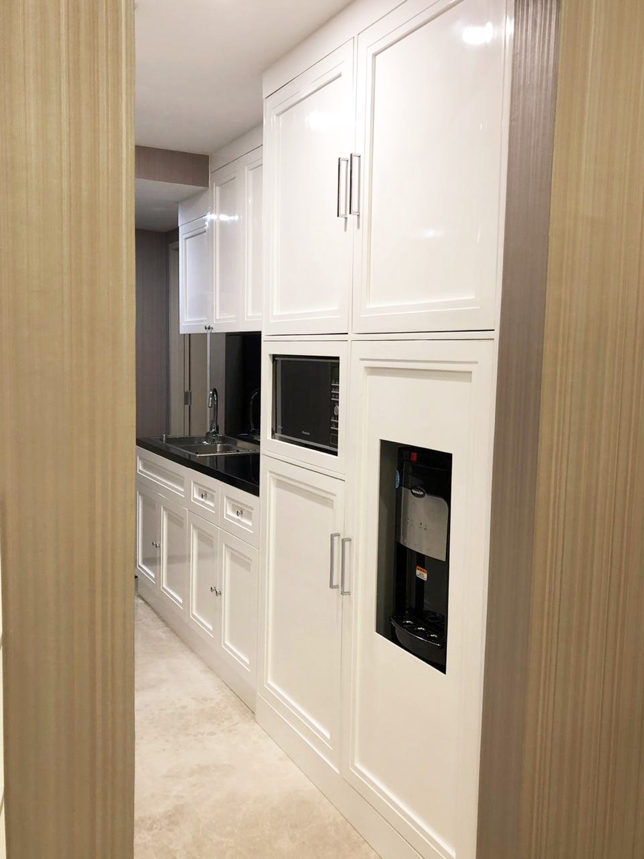 Apartemen The Peak Tunjungan Plaza 5 Surabaya, 3 BR, Hook, View Surabaya Barat, ada Lift Private... SIAP HUNI - CT -
