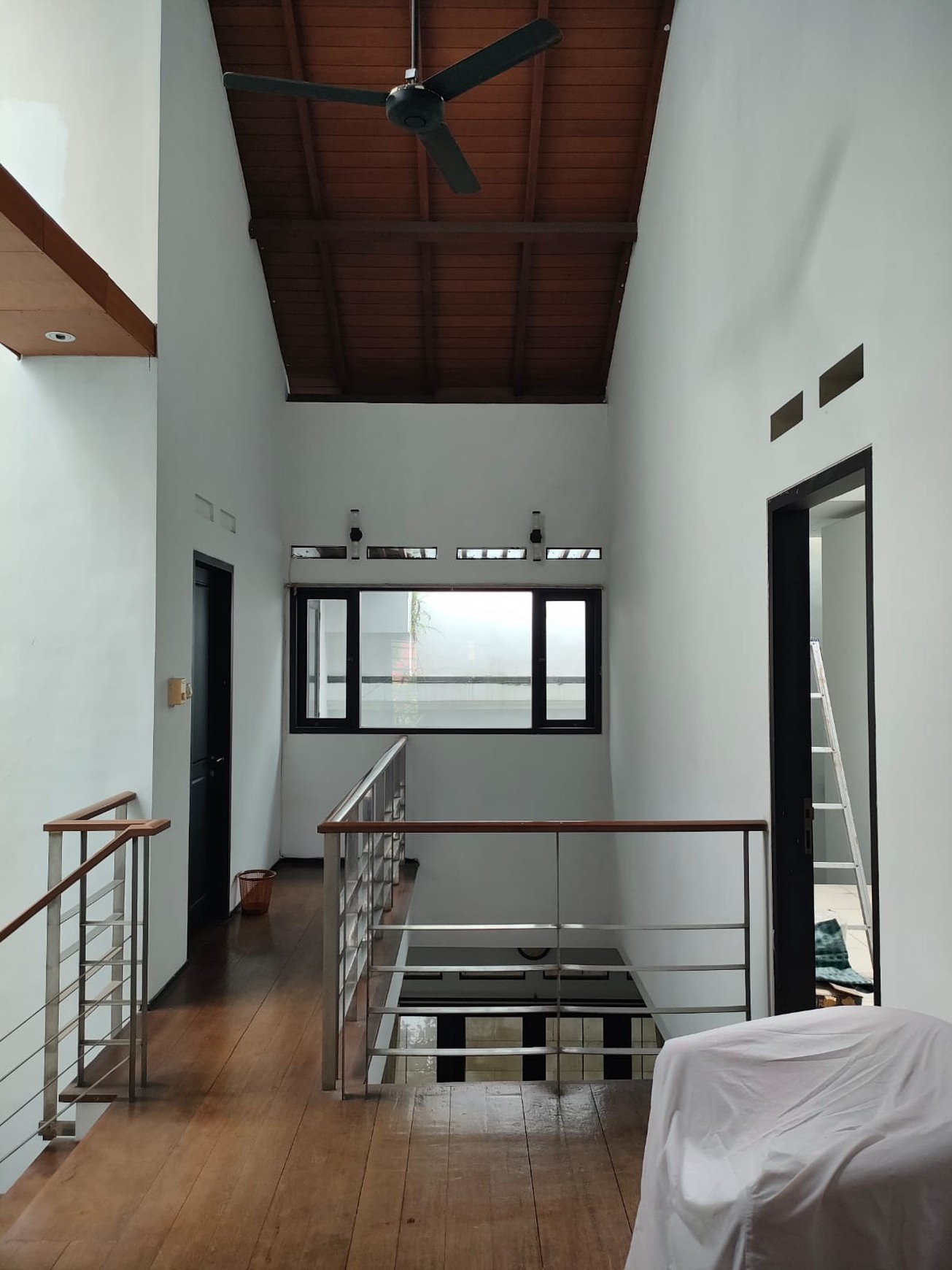 Dijual Rumah Siap Huni Di Araya Sukolilo - Full AC!
