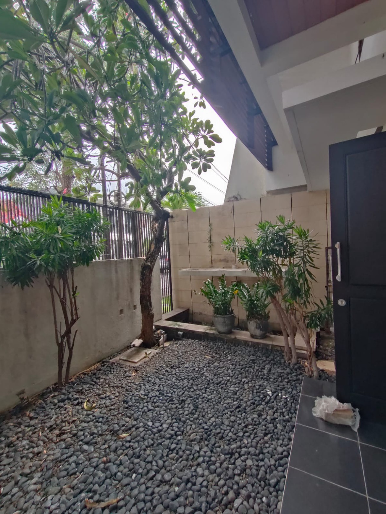 Dijual Rumah Siap Huni Di Araya Sukolilo - Full AC!
