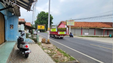 Dijual Rumah di Jalan Raya Cibening Purwakarta - Lokasi Strategis, Siap Usaha.