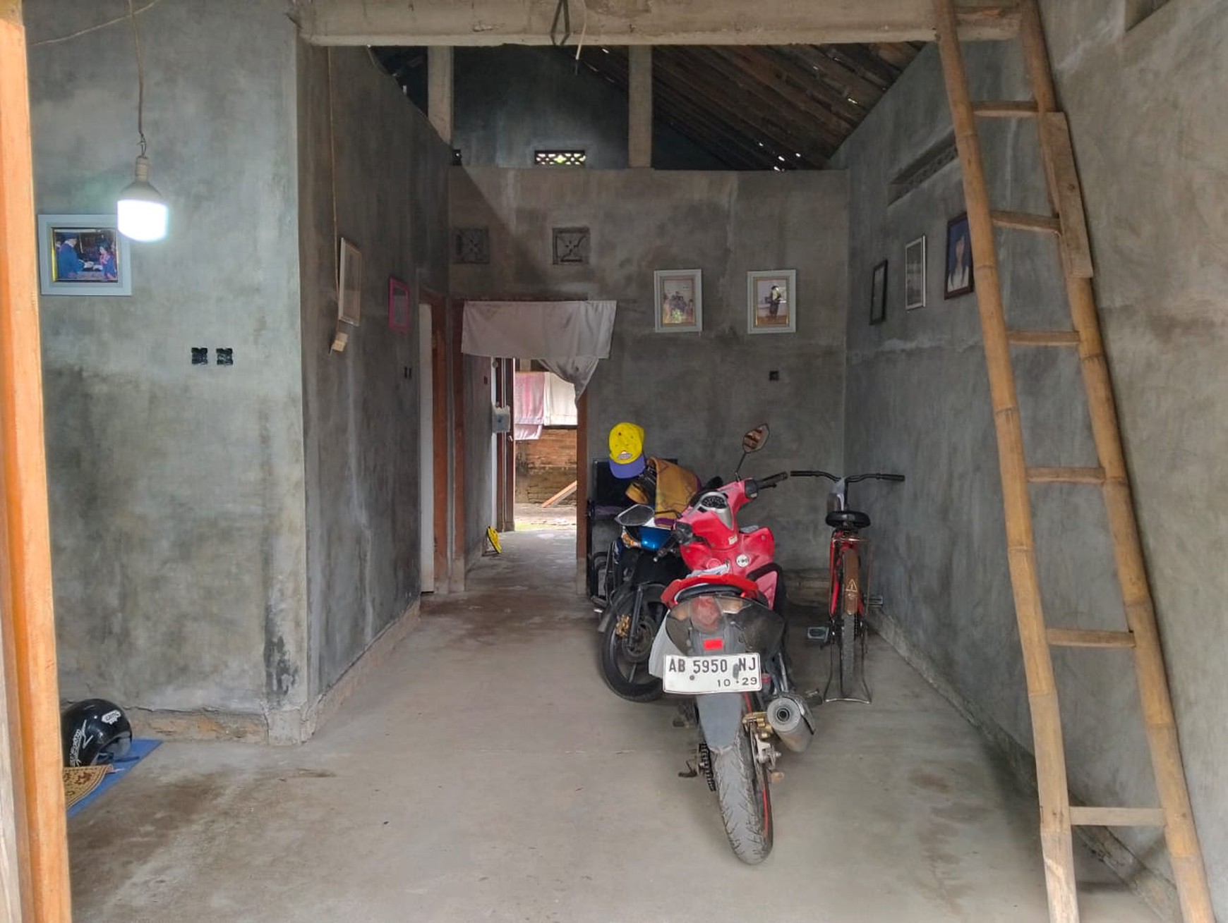 Tanah Dan Rumah Dekat Jalan Parangtritis Km 12 Patalan Jetis Bantul
