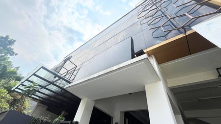 Commercial Building Dekat Dengan Pusat Kuliner di Tebet - Jaksel 