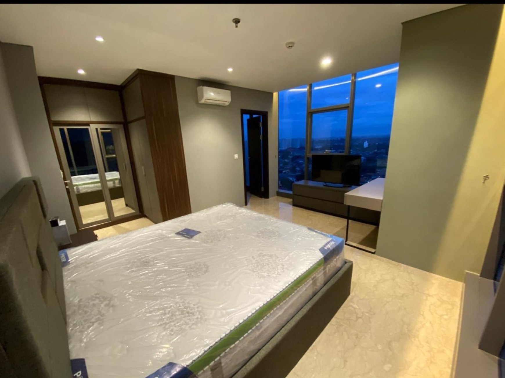 2+1 Bedrooms L'Avenue Pancoran