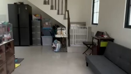 Rumah 2 Lantai Siap Huni Semi Furnished dengan Hunian Nyaman dan Asri @Ciputat