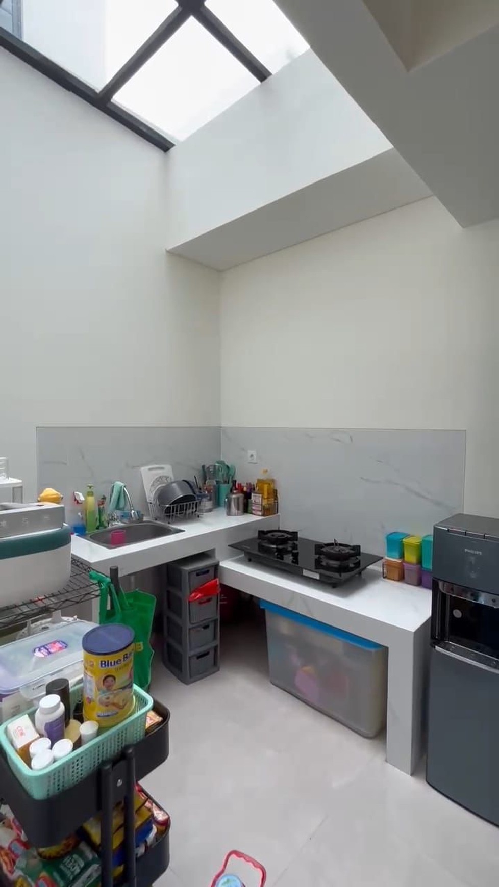 Rumah 2 Lantai Siap Huni Semi Furnished dengan Hunian Nyaman dan Asri @Ciputat
