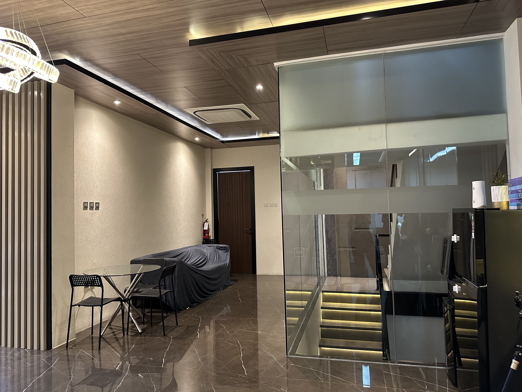 Dijual 2 Ruko Gandeng Jl Kendal - Menteng - Jakpus